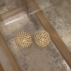 Elegant Gold Stud Earrings
